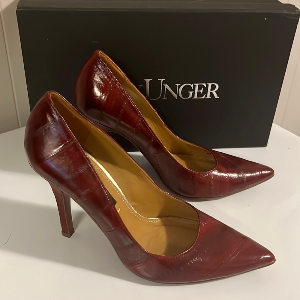 Kay Unger Eelskin Heels GREAT CONDITION. In original box